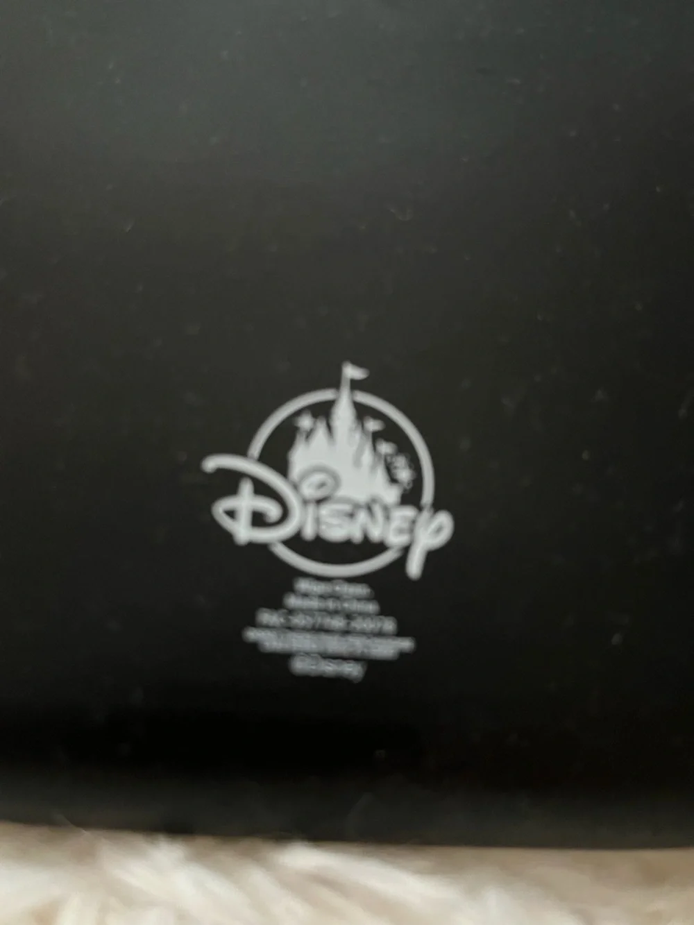 Disney World Minnie Mouse silicone baby bib